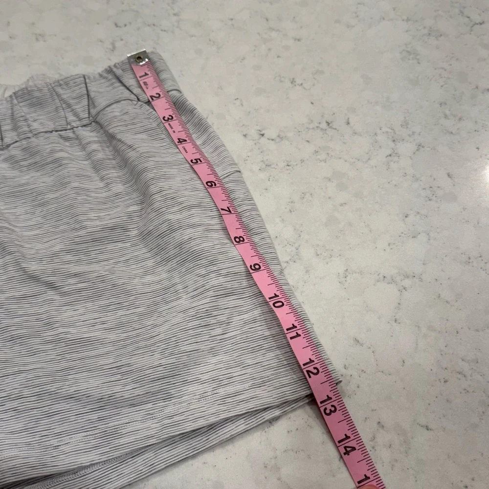 LULULEMON On The Fly Women's Space Dye Gray Shorts Pockets Gym Workout Casual - Picture 11 of 14